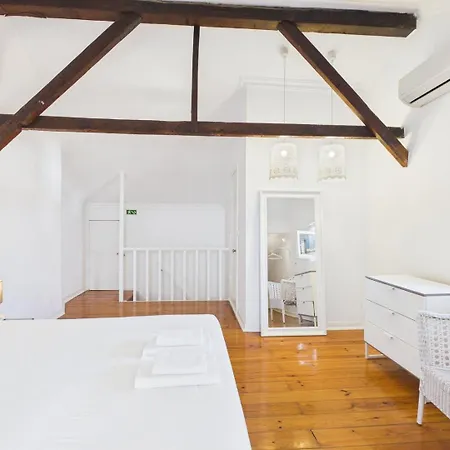 公寓 Bright 2br Alfama W/ Ac | By Airnest *