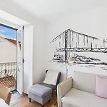 Bright 2br Alfama W/ Ac | By Airnest * Lissabon