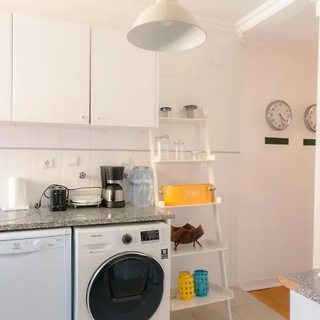 Bright 2br Alfama W/ Ac | By Airnest