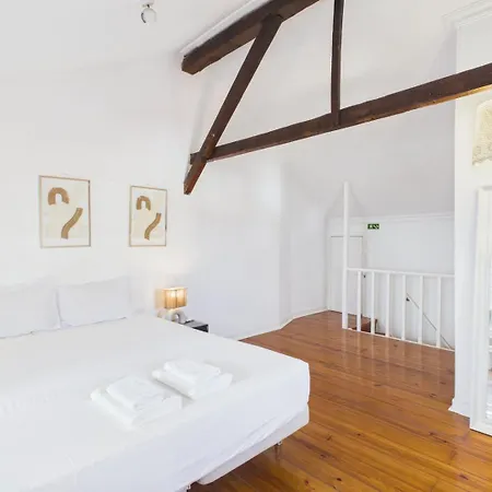 Bright 2br Alfama W/ Ac | By Airnest アパート