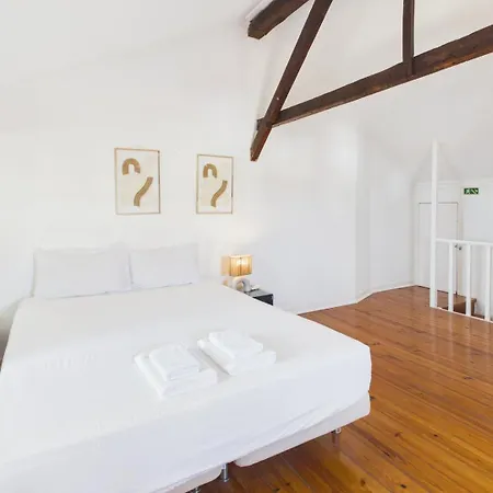 アパート Bright 2br Alfama W/ Ac | By Airnest