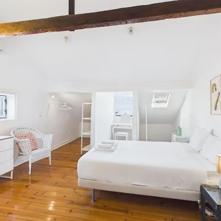 アパート Bright 2br Alfama W/ Ac | By Airnest *