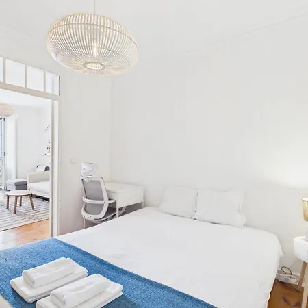 Bright 2br Alfama W/ Ac | By Airnest