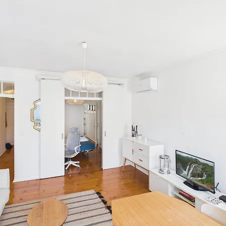 Bright 2br Alfama W/ Ac | By Airnest