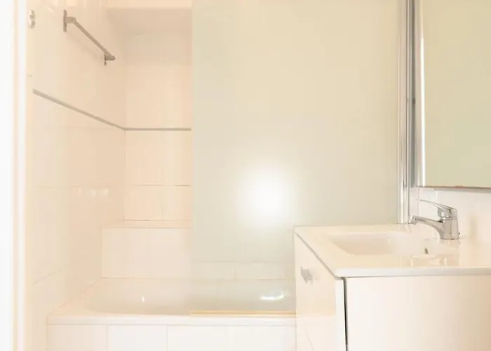 Διαμέρισμα Bright 2br Alfama W/ Ac | By Airnest