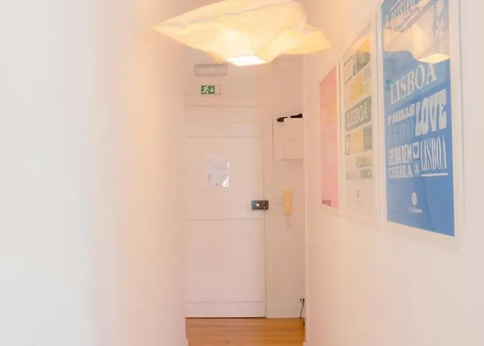 Bright 2br Alfama W/ Ac | By Airnest *