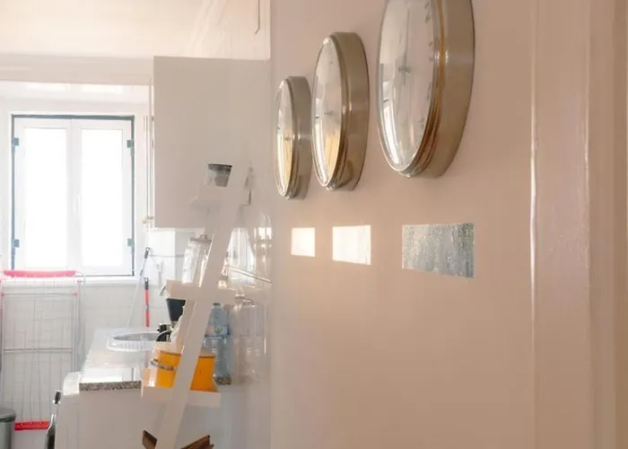 Διαμέρισμα Bright 2br Alfama W/ Ac | By Airnest