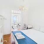 Bright 2br Alfama W/ Ac | By Airnest Lisboa