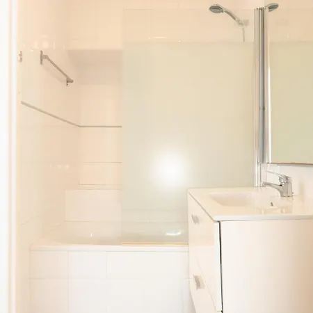 Apartman Bright 2br Alfama W/ Ac | By Airnest