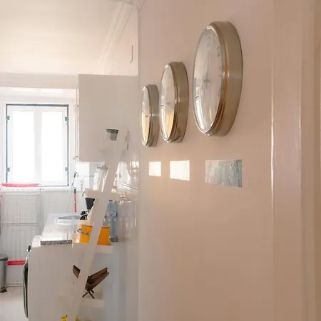 Apartman Bright 2br Alfama W/ Ac | By Airnest