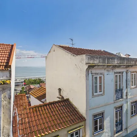 Bright 2br Alfama W/ Ac | By Airnest Appartamento *